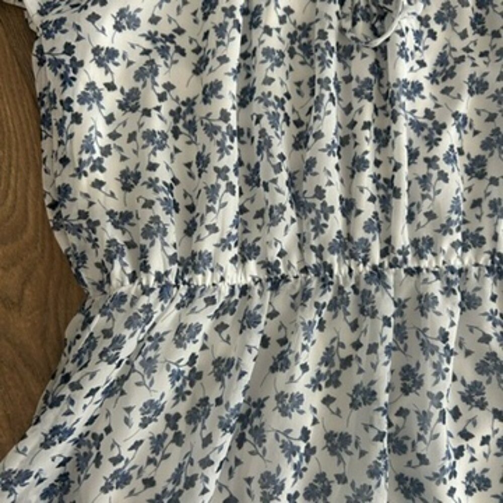 blue and white flower dress - Picture 3 of 4